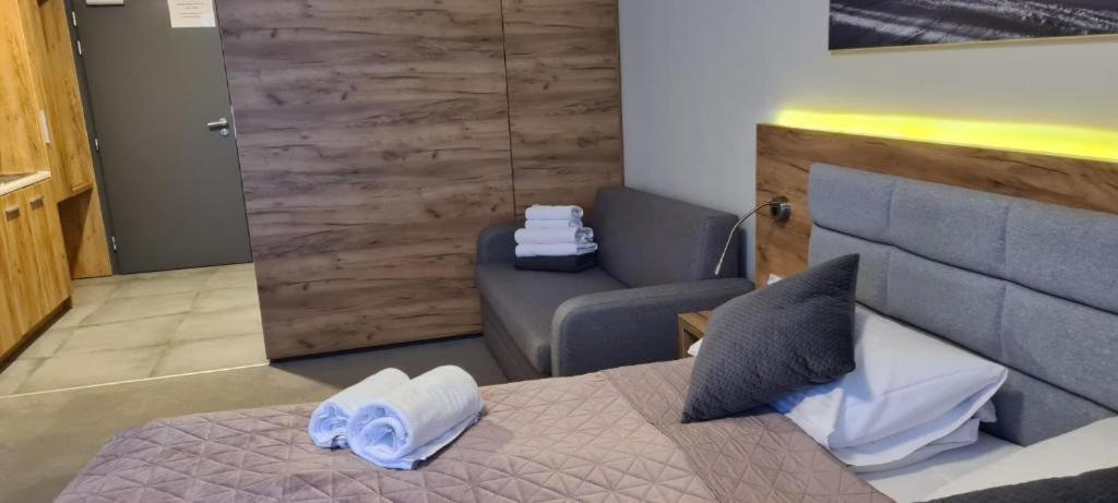 Aparthotel Apartamenty Czarna Gora 219 Шенна Екстериор снимка