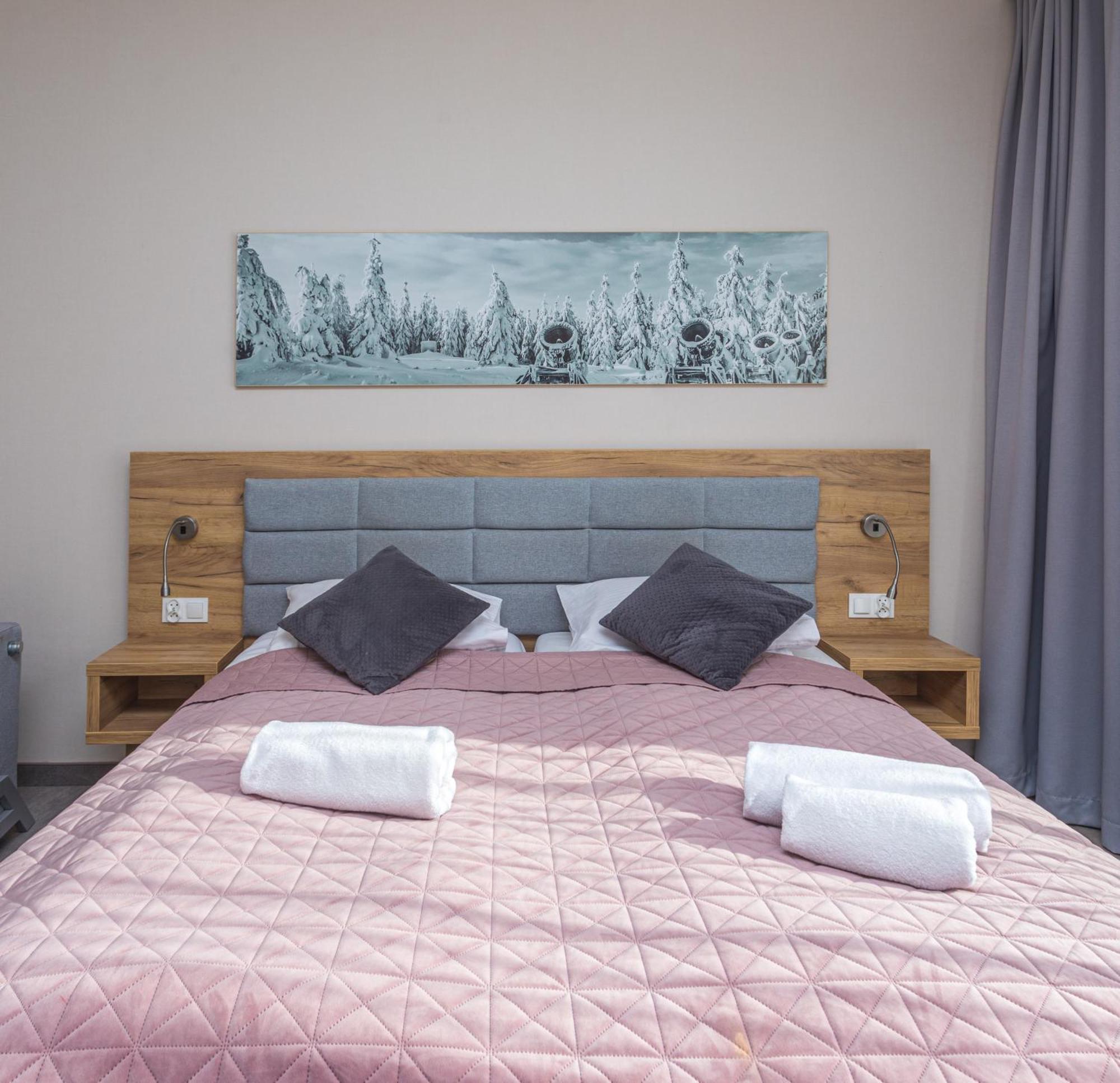 Aparthotel Apartamenty Czarna Gora 219 Шенна Екстериор снимка